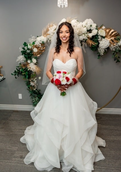 Toronto Wedding Chapel Bride